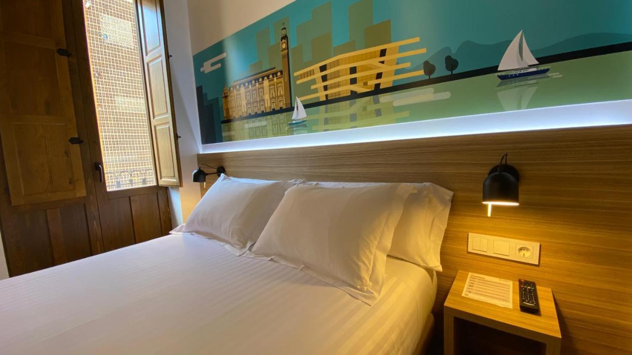 Original Domino House Hotel Valencia Bagian luar foto